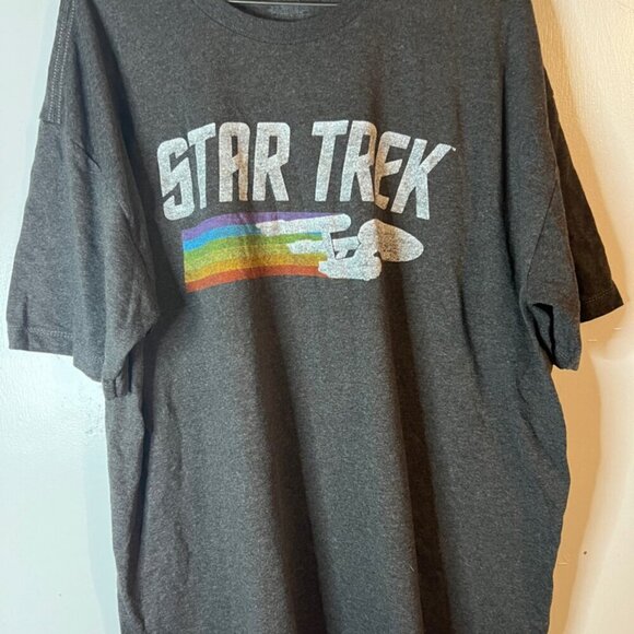 Star Trek Men’s TShirt - Picture 1 of 3